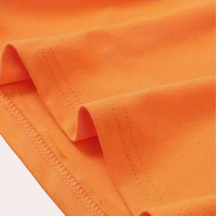 T-shirt orange élégant pour l'homme moderne