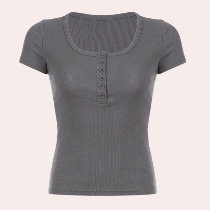 Elegant and casual short-sleeved top for women