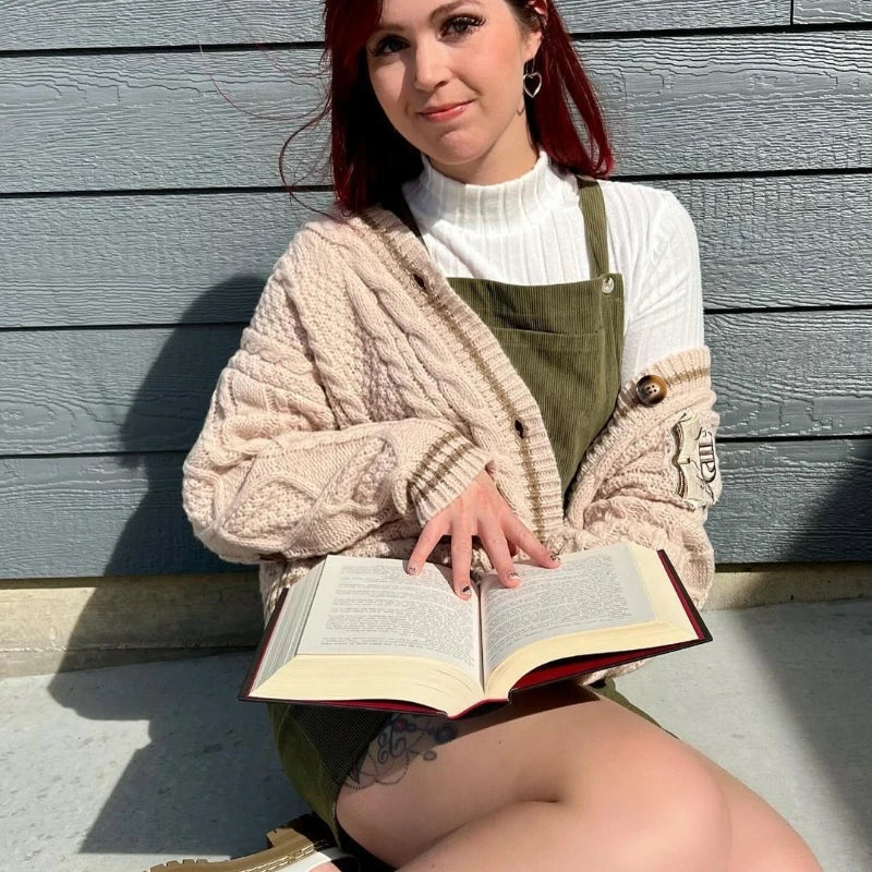 Ada - Cardigan élégant avec fermeture à boutons et motif étoilé enchanteur