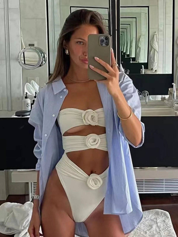 Abby - Maillot de bain chic avec une élégante applique florale et une découpe séduisante pour les femmes
