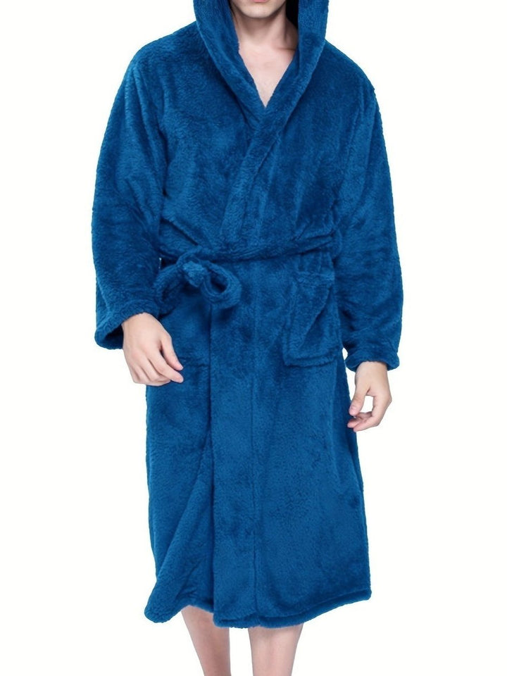 Daan | Robe de chambre de luxe pour homme : un style chaud et doux dans une couleur unie sophistiquée